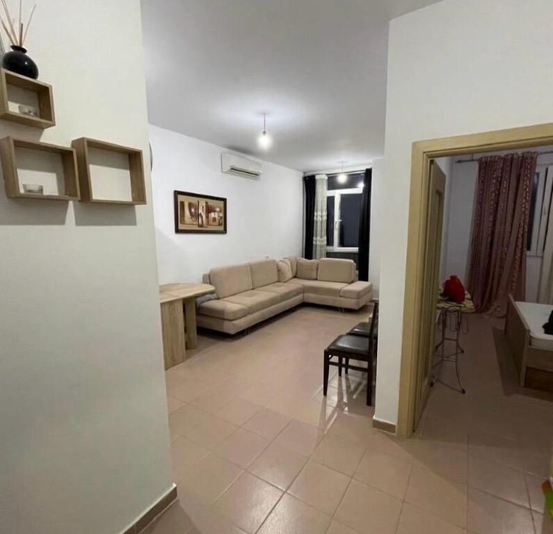 Apartment for rent 1+1 - 📍Astir, near the Fratari complex 400 thousand lek