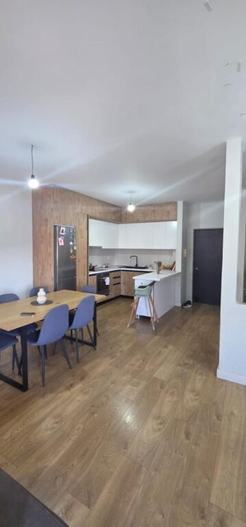 Apartment 2+1 for sale in Yzberisht / Rotondo Yzberishtit