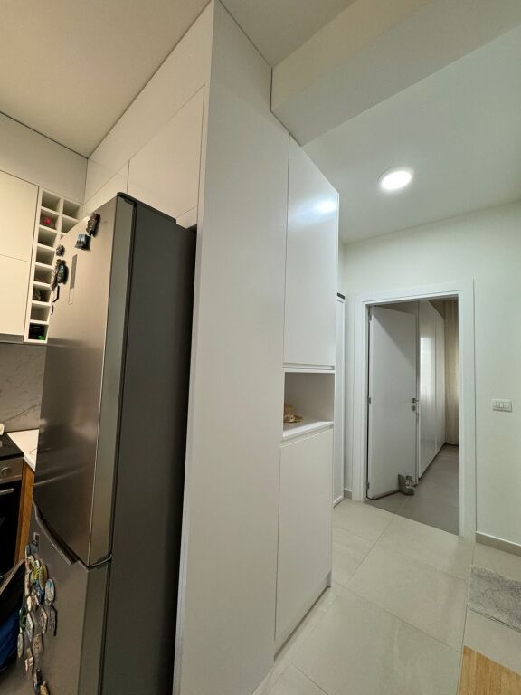 APPARTAMENTO 1+1 + POSTO AUTO IN VENDITA A GJIRI I LALEZIT