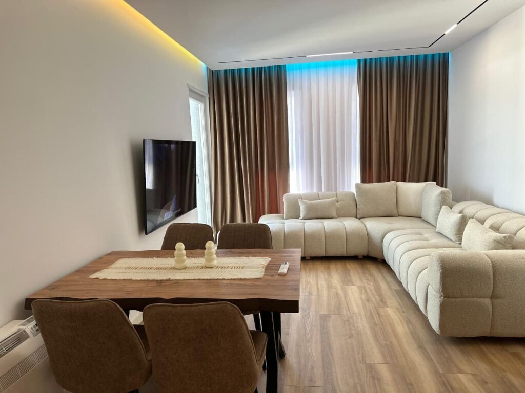 Shitet apartament 2+1 tek Univers City ✨🏡 Mundesi Kreditimi