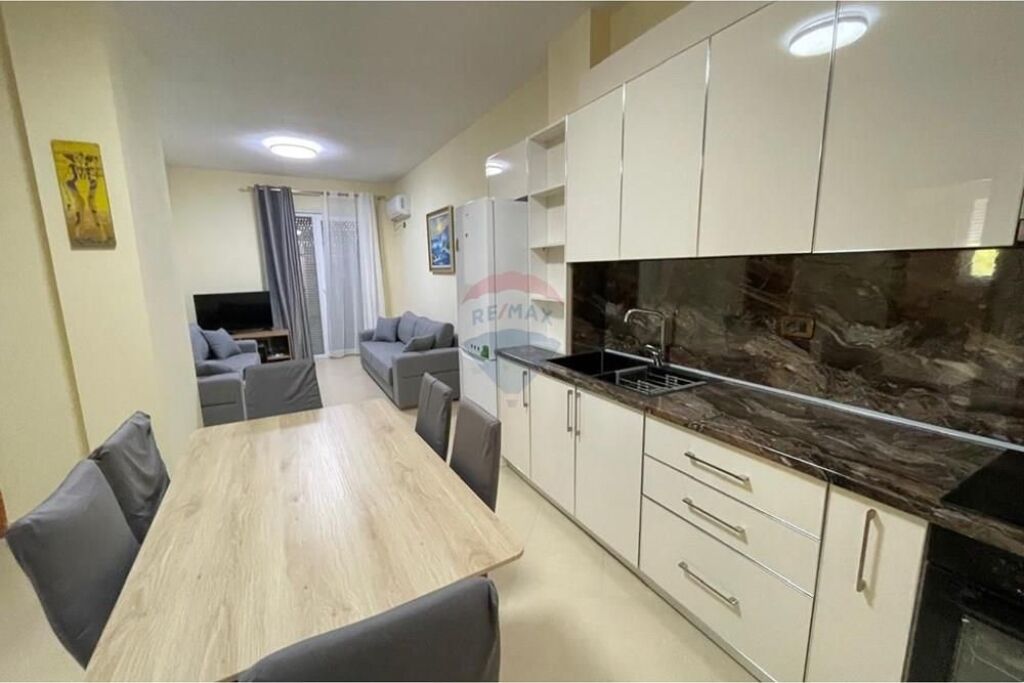 Apartament 2+1 me qera , Uji i Ftohte