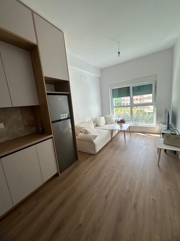 For rent 1+1, in Mangalem/Ali Dem 🏷️35,000 Leke