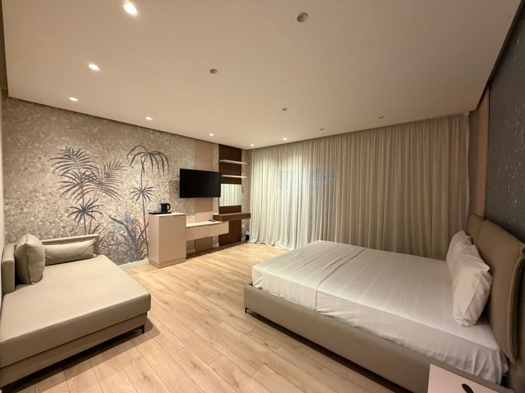 Hotel me Qera Afatgjate - Vlore