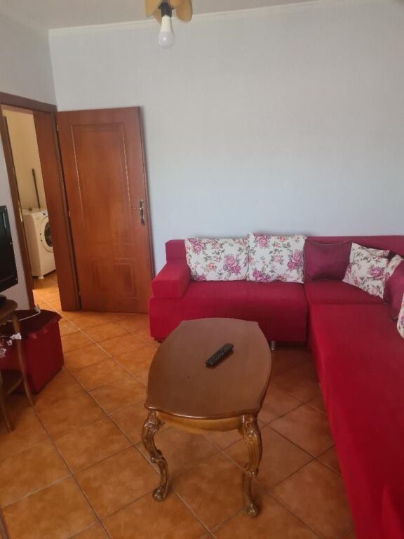 Apartament 1+ per qera Medreseja !