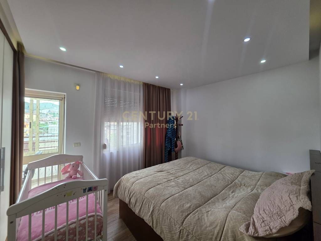 Apartament 2+1 per shitje te Rruga Irfan Tomini