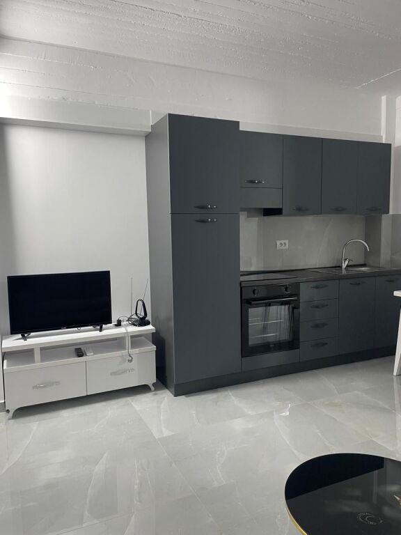 Affitto | Apartament 1 + 1 | Astir | 400 €/mese