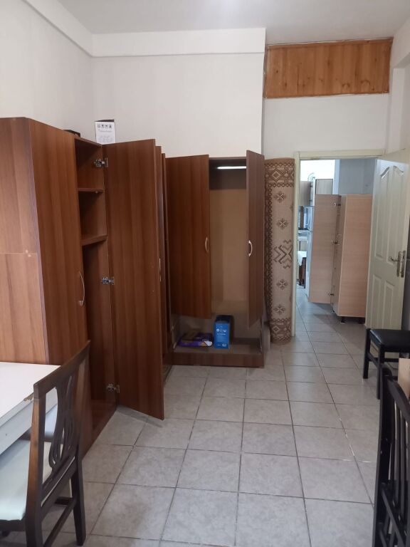 Jepet me qera 1+1 350 L inxhinjeria e ndertimit