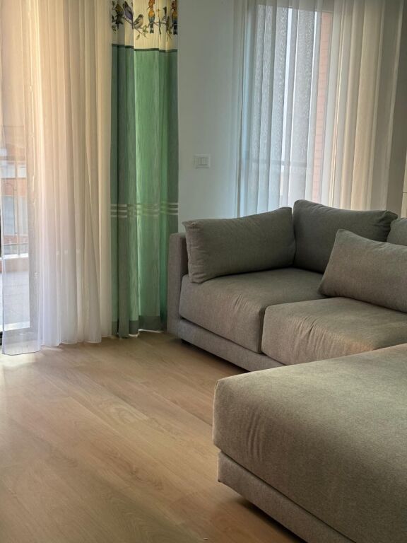 Apartament 1+1 per qera prane Deliorgjit !
