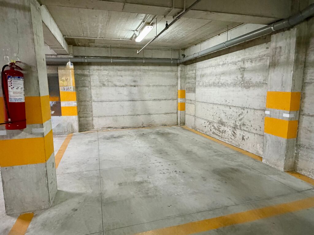 Apartament 2+1 + Post Parkimi për Qira