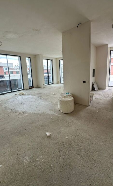 🏙️ Penthouse Luksoz për Shitje – Tulipan Residence ✨