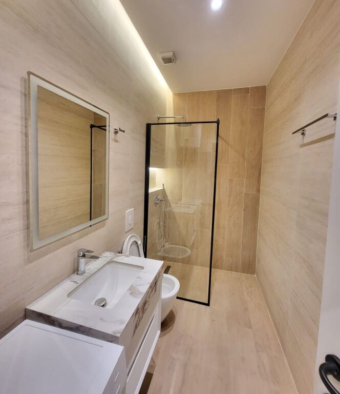 📌 Shitet Apartament 1+1 – Liqeni i Thatë, Tiranë