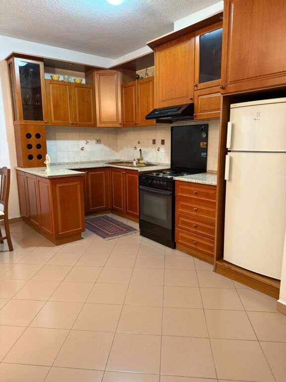 Appartamento 1+1+1 Balcone In Affitto