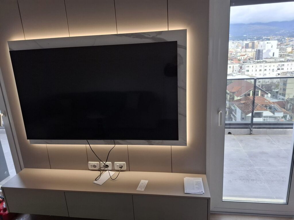 📣 QERA SUPER Apartament 2+1+2 Me Verande Dhe Parking 📍 Prane Shkolles Se Kuqe ✨ 💶 Cmimi 1.300 Euro