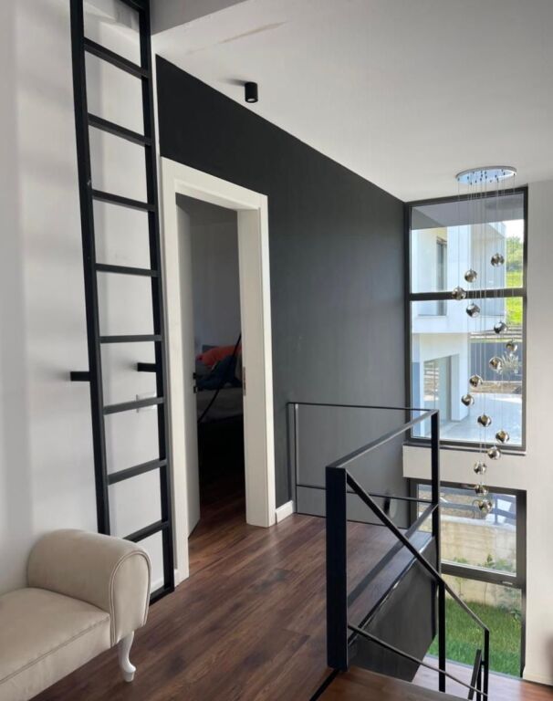 SHITET VILE LUKSOZE 2 KATESHE NE DAIAS MULLET 680.000 €