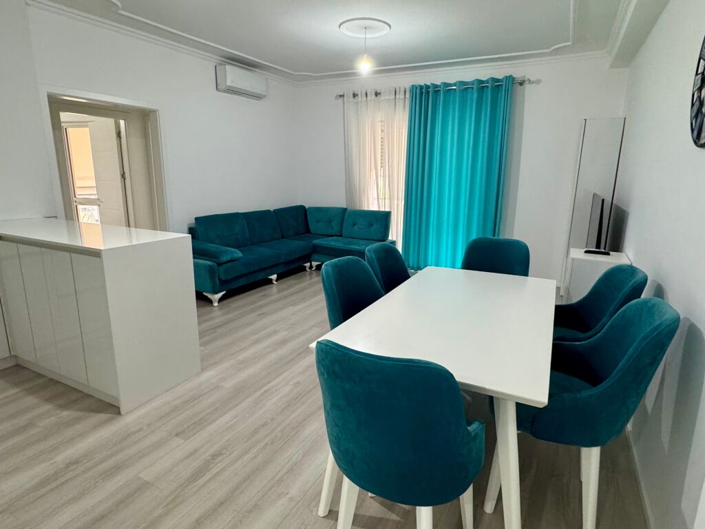 Apartament 2+1 me post parkimi per shitje