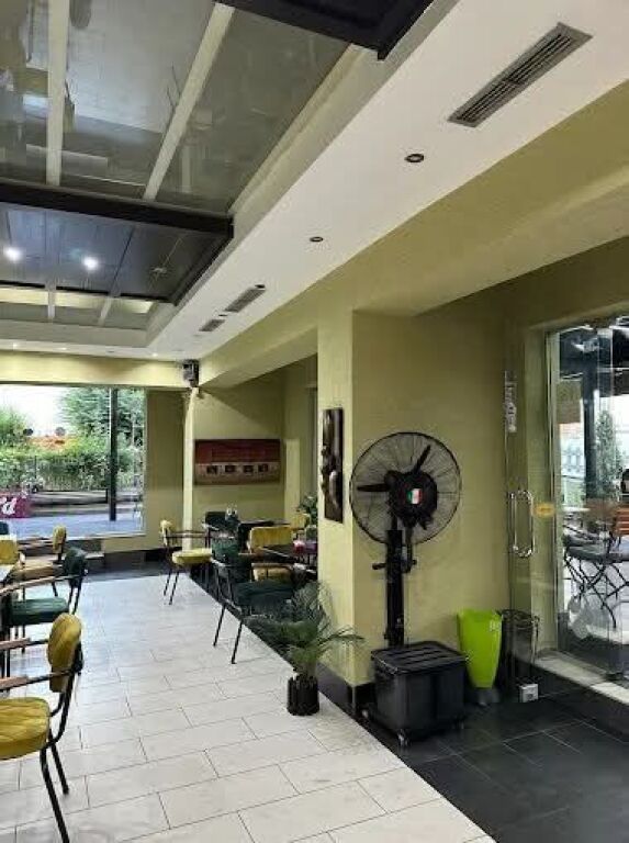 SHITET  LOKALI, TIRANE , Prane Qytet Studentit