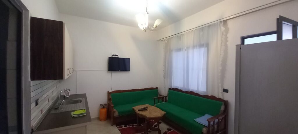 Affitto | Shtëpi private 1 + 1 | Rrethrrotullimi i Shkozes | 350 €/mese
