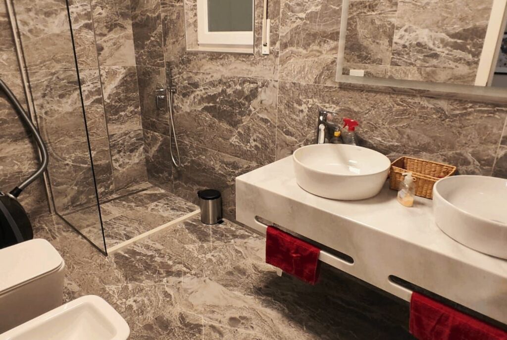 Villa unica sul Lago di Farka