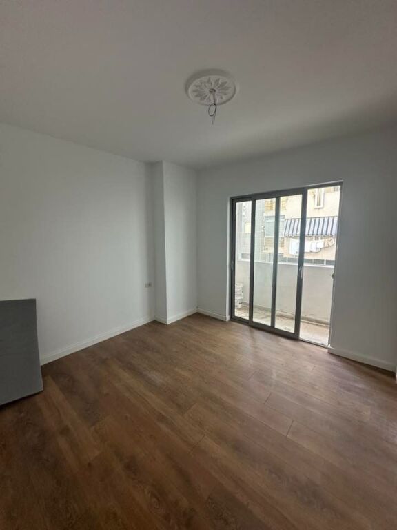 SHITET APARTAMENT 2+1 + Ballkon i bollshem📍 Adresa: Ujesjellesi