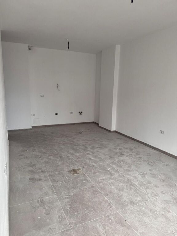 Jepet me qera Apartament 1+1 per Zyra: E88, Rruga Dritan Hoxha