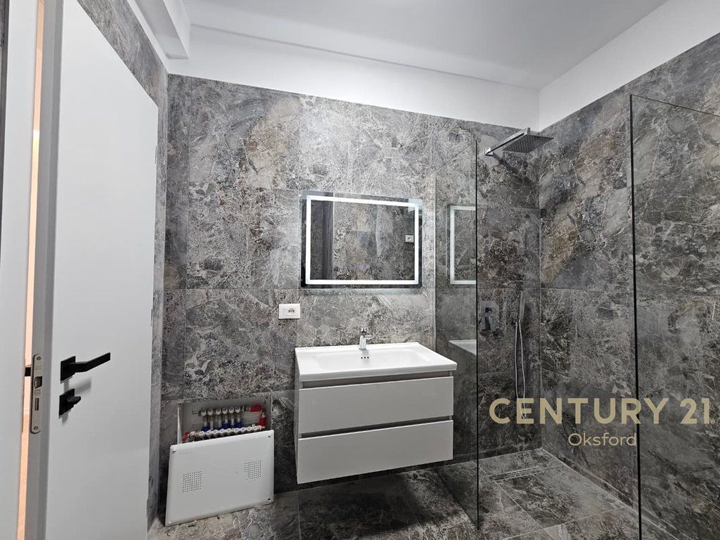 Apartament 2+1+2 per shitje ne hyrje te Freskut