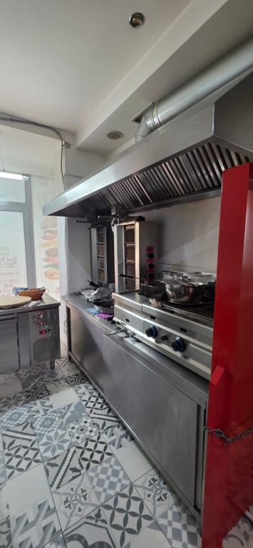 Shitet Biznesi Piceri/Lokal ne Vasil Shanto