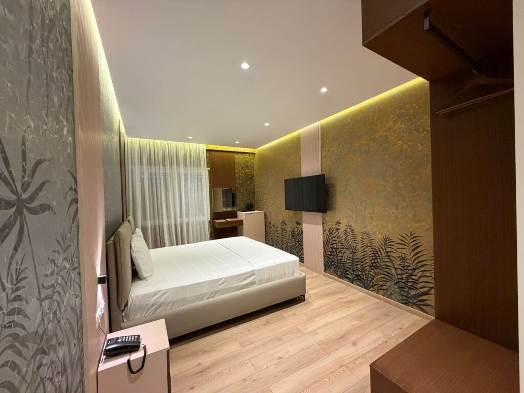 Hotel me Qera Afatgjate - Vlore