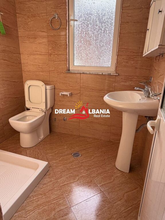 Apartament me qera 1+1 pas Fakultetit të Mjekësisë ( ID 42111557 )