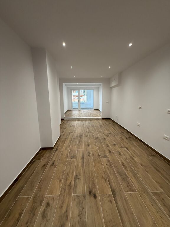 1+1,pall i ri,stacion treni te posta ,130 miljon leke,me hipoteke