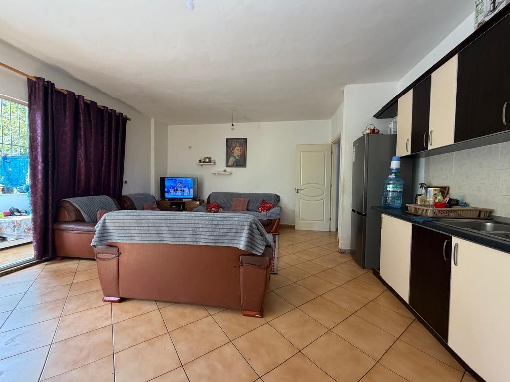 Fresku, shesim apartament 3+1