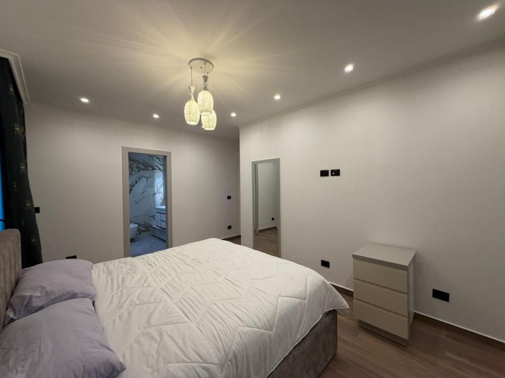 Apartament 2+1+Parking per qira prane TEG.