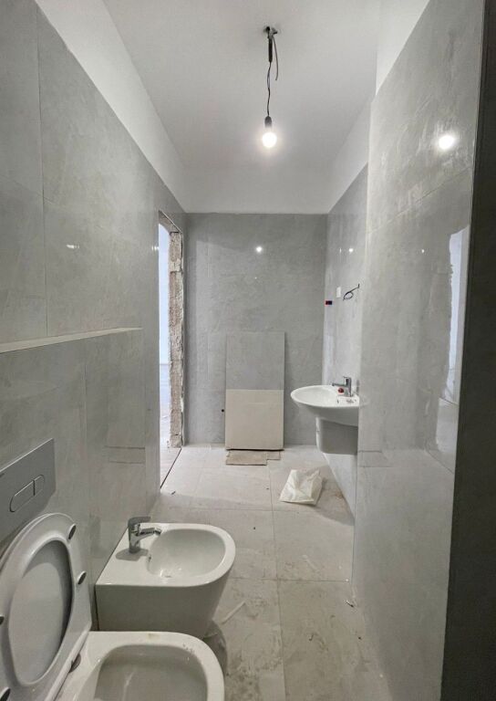 🏡 Shitet Apartament 2+1 – Kompleksi Aura