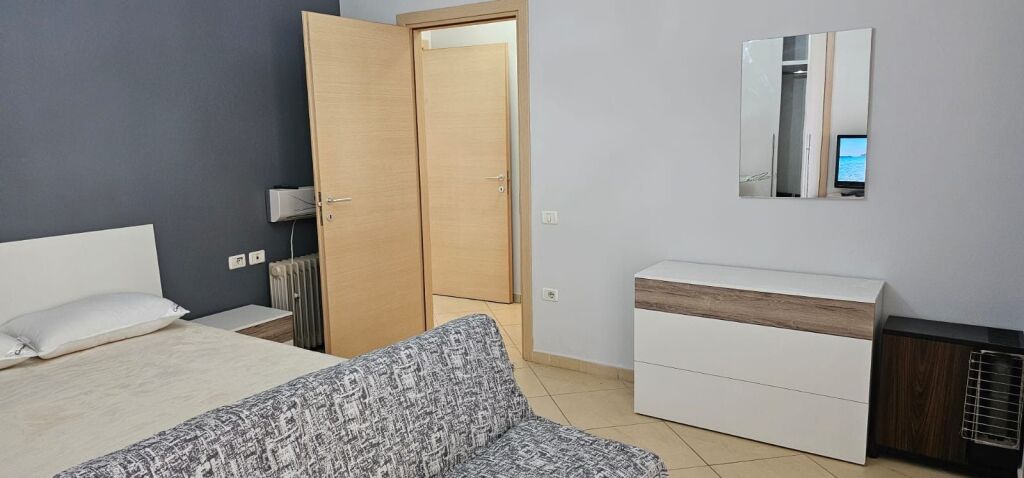 2+1, at the mosque of the botanical garden, price 550 euro