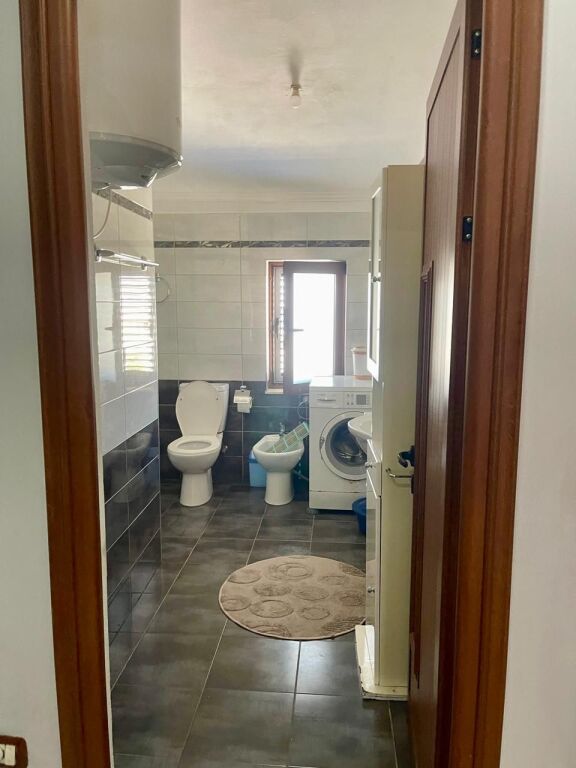 📣 QERA Apartament 2+1 📍 Allias, Prane Shkolles "Bajram Curri" ✨ 💶 Cmimi 50.000 Leke/Muaj