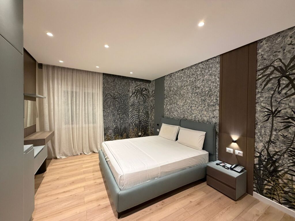 Hotel me Qera Afatgjate - Vlore