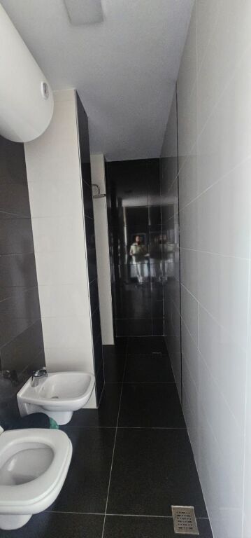 IN VENDITA MONOLOCALE 3+1+2+ VERANDA SPIAGGIA DURRES VIA FRIGORIFERIT COMPLESSO PRIVATO