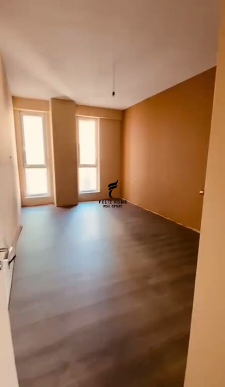 SHITET APARTAMENT 3+1 KOMUNA E PARISIT 330.000 EURO FH-70446