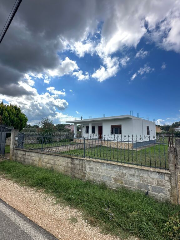 Shitet Shtepi Private 📍Lagja Popullore Shijak • 140.000€ ✅