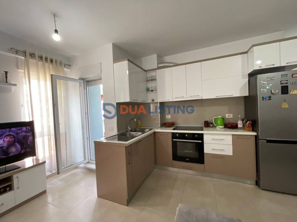 Apartment 1+1 for rent in the 21 Dhjetori area, Kontakt Complex!