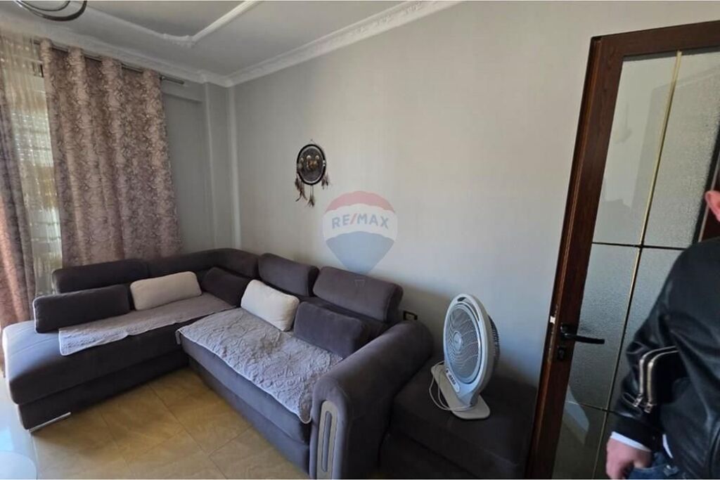 Apartament 2+1 me qera , Lumgomare