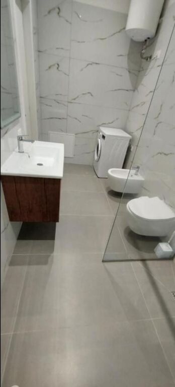 4 APARTAMENTE ME QERA 1+1