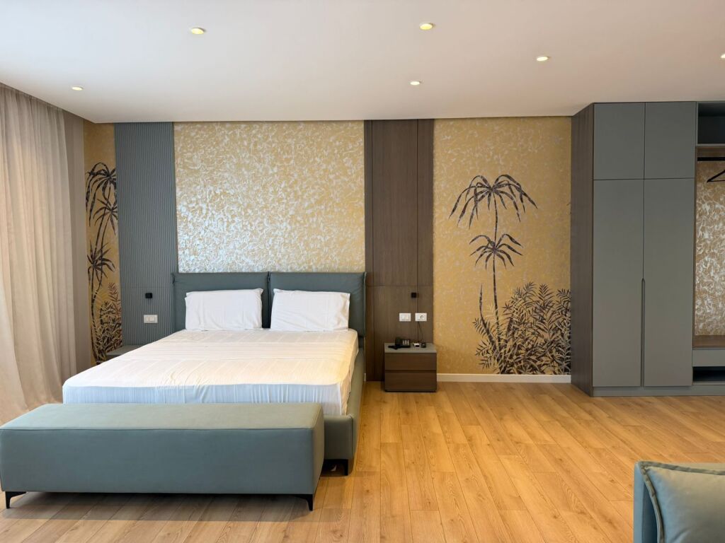 Hotel me Qera Afatgjate - Vlore