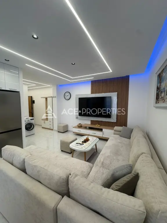 Jepet me qera Apartament 1+1 ,Plazh