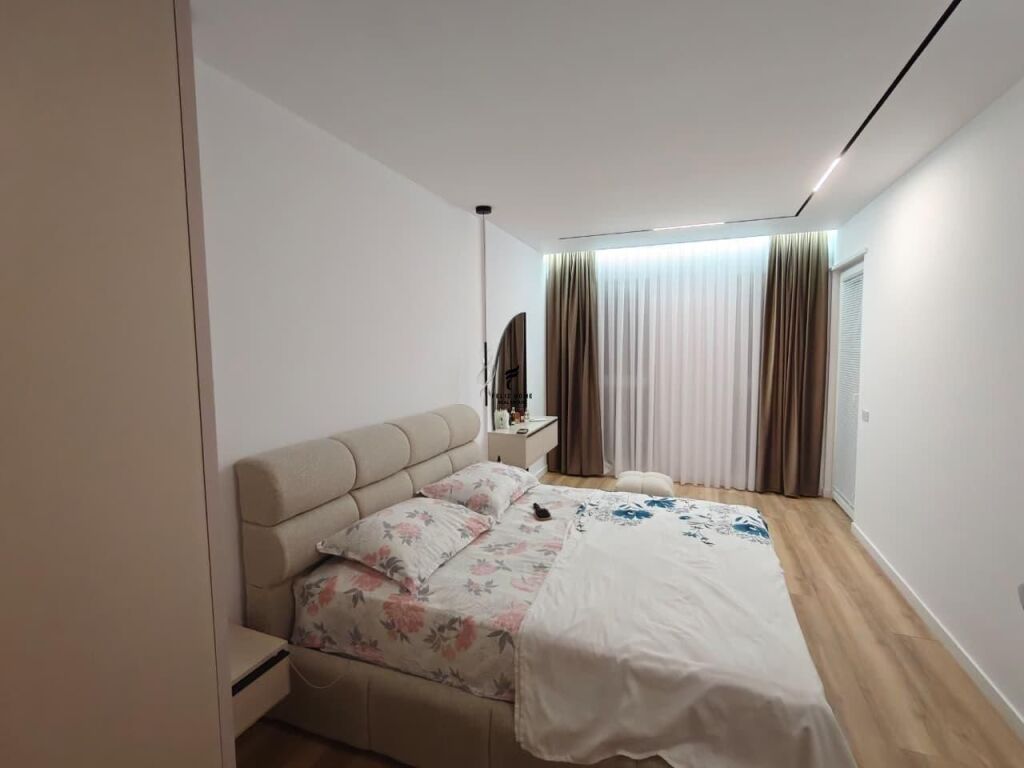 SHITET APARTAMENT 2+1 UNIVERS CITY 145.000 EURO