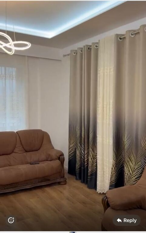 Jepet me qera 2+2 mobiluar ashensor laprake 699 eu