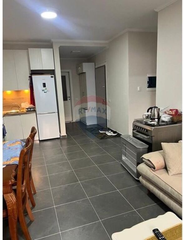Apartament 2+1 me qera , ne Skele