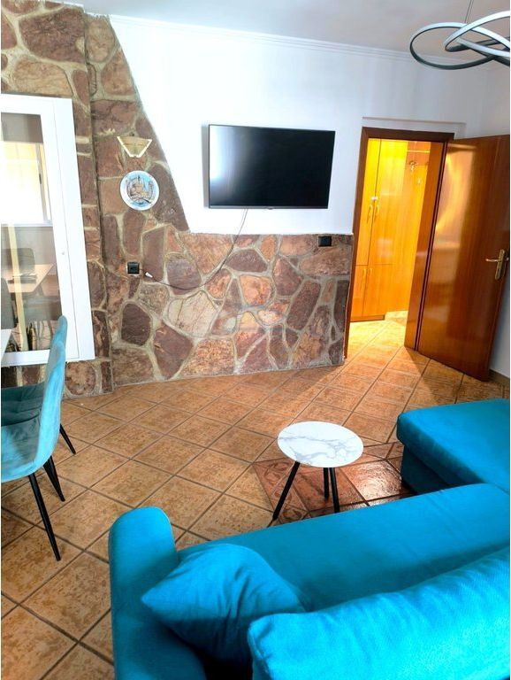 Qera, Apartament 2+1, Myslym Shyri, Tirane