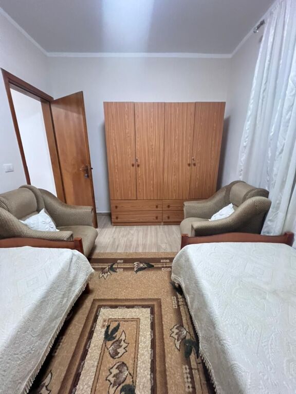 JEPET ME QERA APARTAMENT 2+1 PRANE KAZAZIT, DURRES