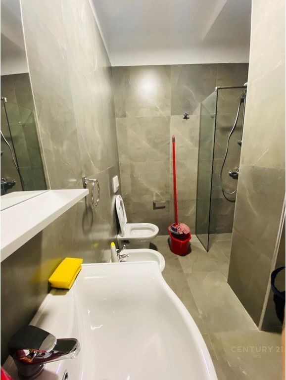 Jepet me qira 1+1,Rezidenca Kodra e Diellit 2!