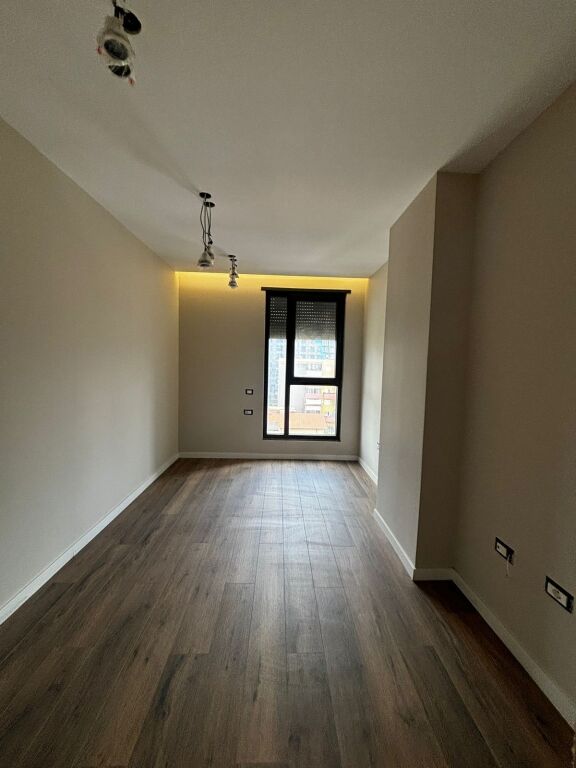 🏡 Shitet Apartament 3+1 | Bulevardi "Bajram Curri"